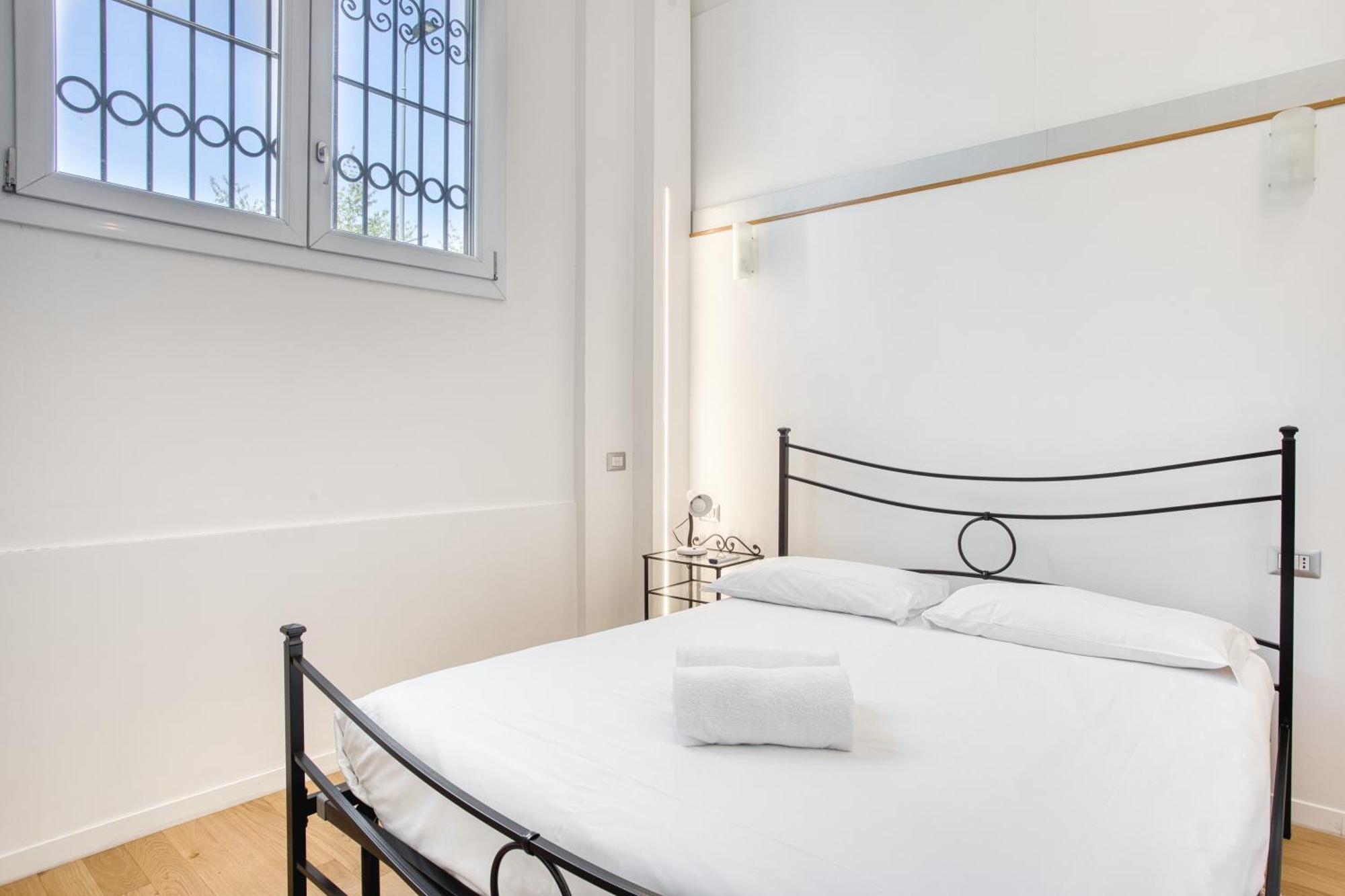 Walk To Navigli - Via Gola - 2 Bedrooms Apt Μιλάνο Εξωτερικό φωτογραφία
