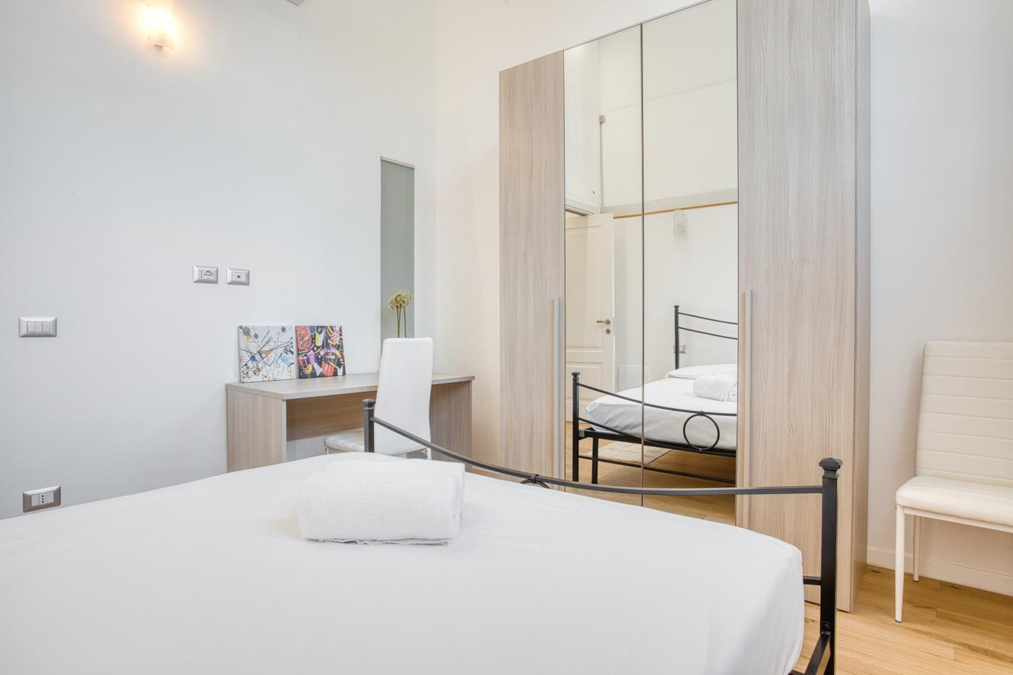 Walk To Navigli - Via Gola - 2 Bedrooms Apt Μιλάνο Εξωτερικό φωτογραφία